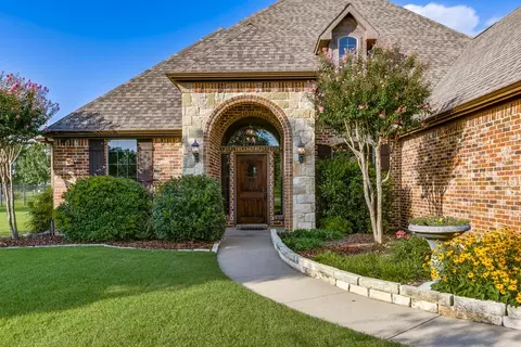 10044 Dennehy Dr, Talty, TX 75126
