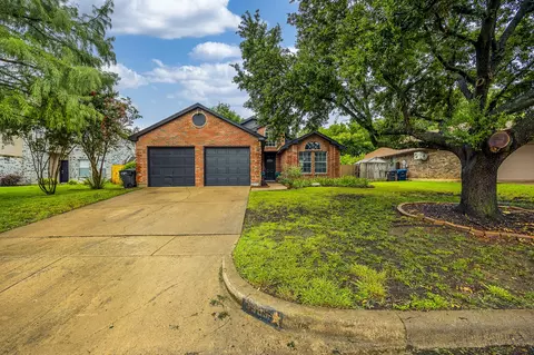 3305 Plantation Ln, Fort Worth, TX 76123