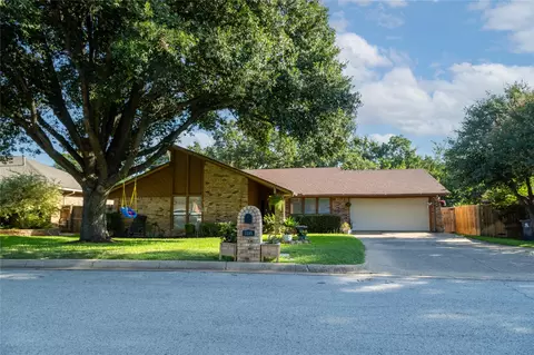 5305 Ridge Springs Ct, Arlington, TX 76017