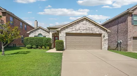 9103 Rainland Dr, Arlington, TX 76002