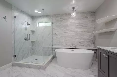 Bath - 1002 E Spring Valley Rd, Richardson, TX 75081 photo 2 of 5