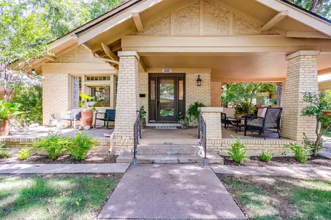 2208 Edwin St, Fort Worth, TX 76110