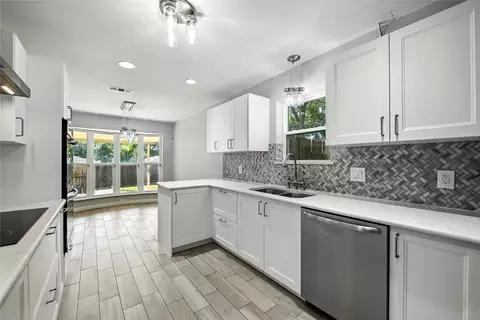 2205 Cambridge Dr, Hurst, TX 76054 photo 19