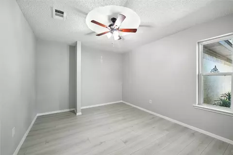 2205 Cambridge Dr, Hurst, TX 76054 photo 12
