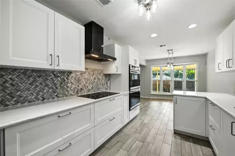 2205 Cambridge Dr, Hurst, TX 76054 photo 18
