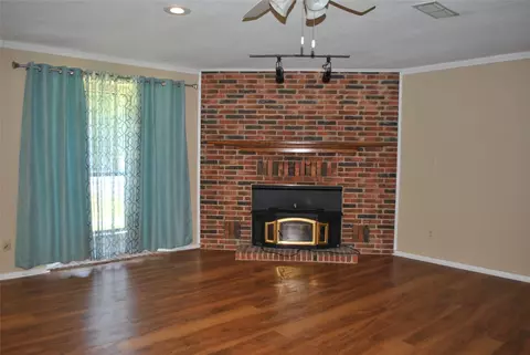 Living - 102 Aztec Cir, Comanche, TX 76442 photo 1 of 6
