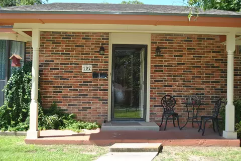 Exterior - 102 Aztec Cir, Comanche, TX 76442 photo 4 of 8