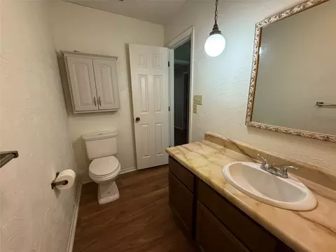 Bath - 102 Aztec Cir, Comanche, TX 76442 photo 2 of 3