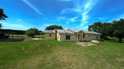 797 Poor Farm Rd, Franklin, TX 77856