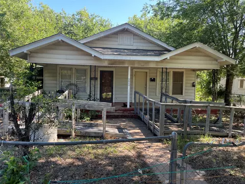 2010 8th St, Wichita Falls, TX 76301