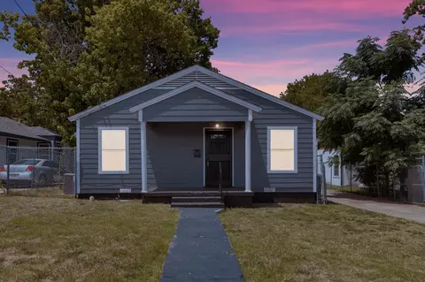 2145 E Overton Rd, Dallas, TX 75216