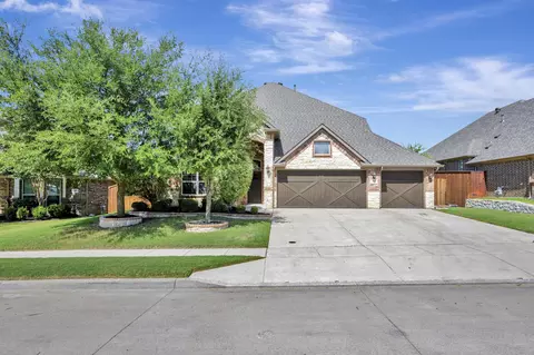 417 Mcfaddin Ln, Fort Worth, TX 76108