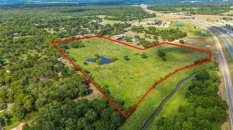 415 Division St, Greenville, TX 75401