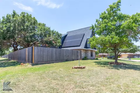 1817 Smith Dr, Abilene, TX 79601 photo 3