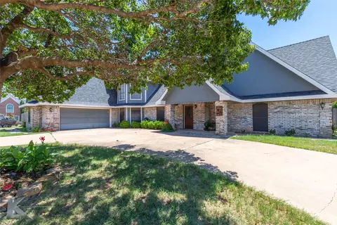 1817 Smith Dr, Abilene, TX 79601 photo 2
