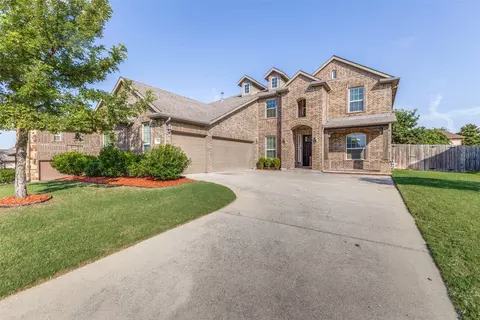 2001 Maggis Meadow Ln, Rowlett, TX 75089