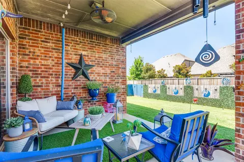 9536 Willow Branch Way, Crowley, TX 76036