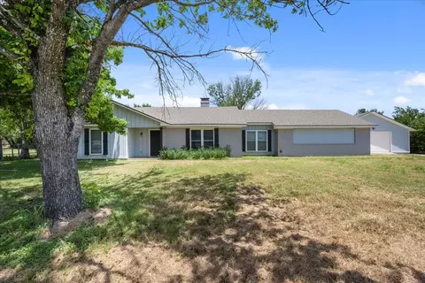 11001 Tree Lake Dr, Waco, TX 76708