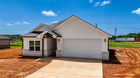 130 Crescent St, Bullard, TX 75757