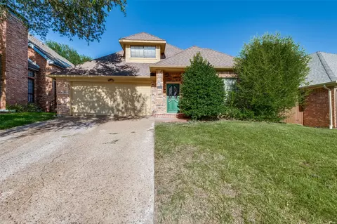 1206 Olde Towne Dr, Irving, TX 75061
