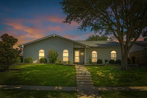 4821 Strickland Ave, The Colony, TX 75056