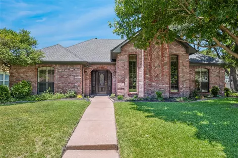 2601 Big Oaks Dr, Garland, TX 75044