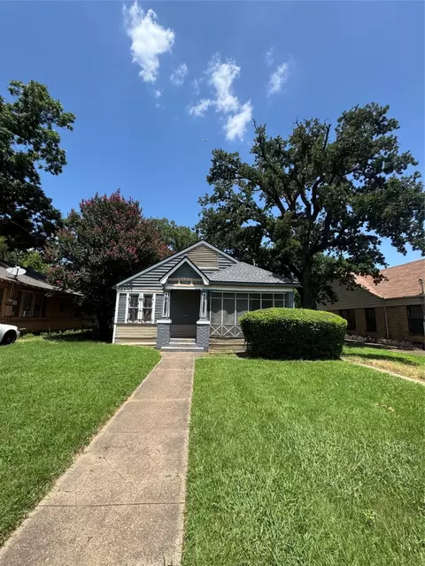3740 Wendelkin St, Dallas, TX 75215