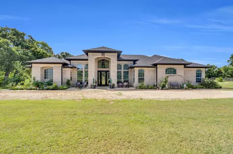 7400 County Road 305, Grandview, TX 76050