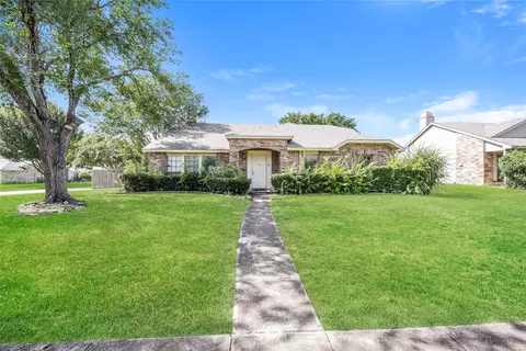513 Rainier St, Cedar Hill, TX 75104