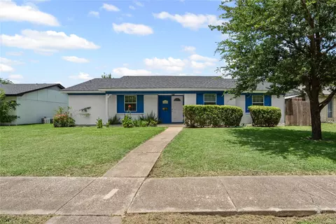 1425 Crockett St, Garland, TX 75042