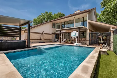 2306 Sheffield Sq, Carrollton, TX 75007