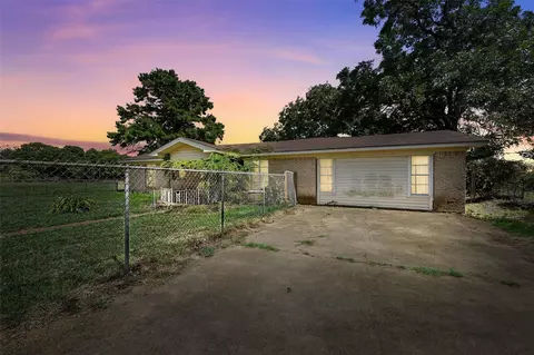 408 Alsdorf St, Rosser, TX 75157