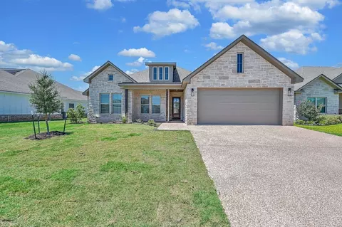 10017 Braided Briar Dr, Waco, TX 76712