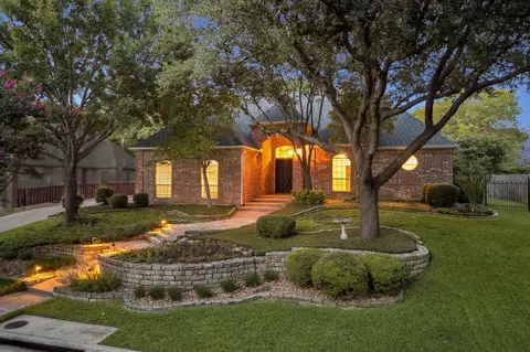 605 Winding Creek Ct, Southlake, TX 76092
