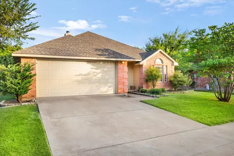 1005 E Burnett St, Ennis, TX 75119