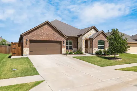 11312 Culberson Dr, Aubrey, TX 76227