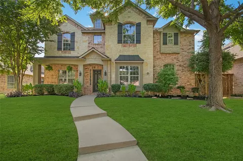 829 Oxford Ct, Lewisville, TX 75056
