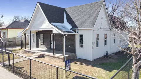2004 Wright St, Greenville, TX 75401