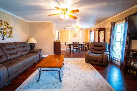 1111 Warwick Dr, Mesquite, TX 75150 photo 3