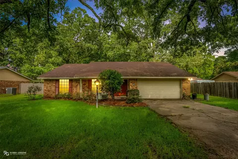 211 Harvest Ln, Haughton, LA 71037