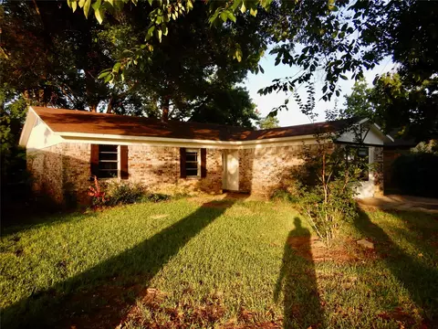 4846 Camellia Ln, Bossier City, LA 71111