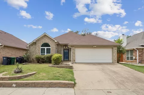 8624 Sabinas Trl, Fort Worth, TX 76118