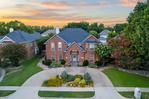 665 Oakdale Dr, Plano, TX 75025