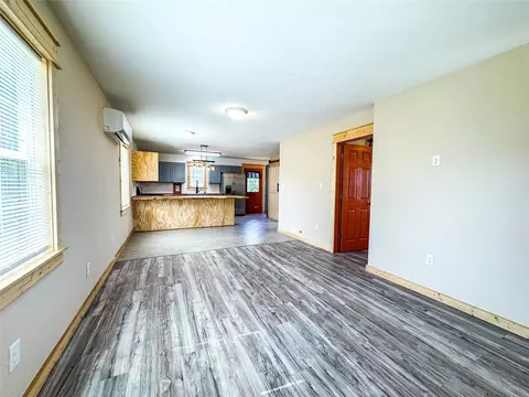 Living - 107 Union Ave, Rule, TX 79547 photo 2 of 3