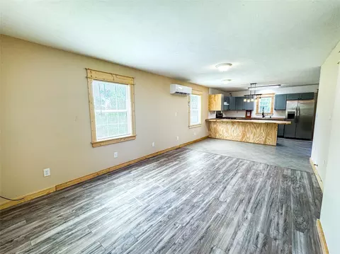 Living - 107 Union Ave, Rule, TX 79547 photo 1 of 3