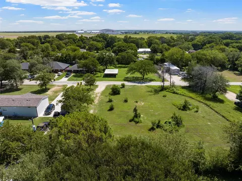 1604 Travis St, Bellmead, TX 76705