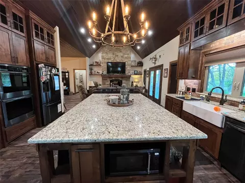 Kitchen - 125 Drake Ct, Comanche, TX 76442 photo 5 of 6