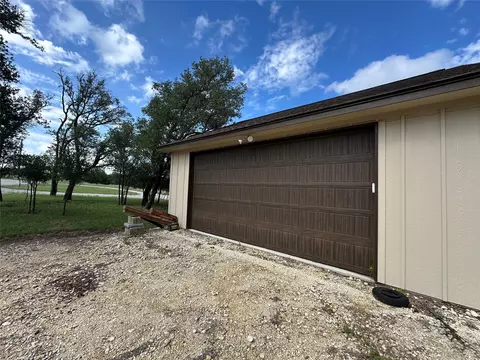 Exterior - 125 Drake Ct, Comanche, TX 76442 photo 13 of 17