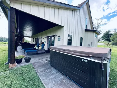 Exterior - 125 Drake Ct, Comanche, TX 76442 photo 10 of 17