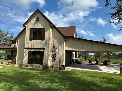 Exterior - 125 Drake Ct, Comanche, TX 76442 photo 15 of 17